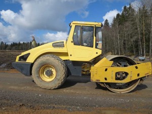  Грунтовый каток BOMAG 213