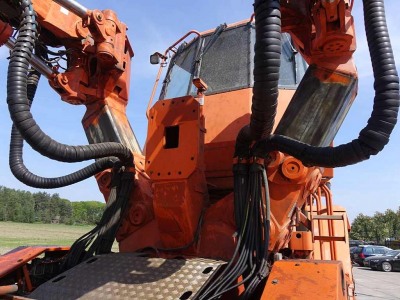  TAMROCK T12  2006 года