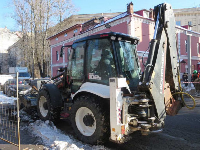  Экскаватор-погрузчик HIDROMEK 102 S  