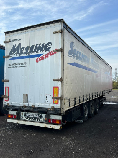 Schmitz Cargobull S01  2006 года, тентованный 39000 т. 82