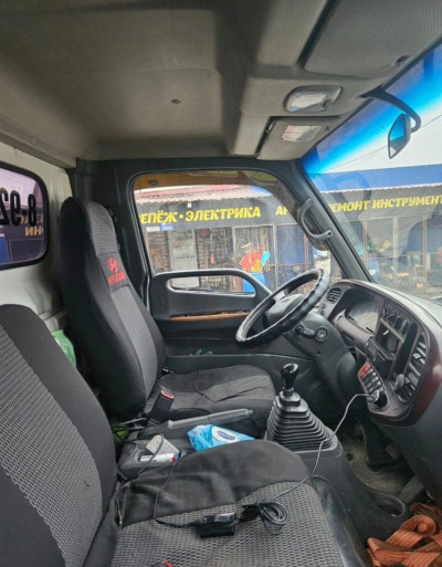  Эвакуатор Hyundai  MIGHTY  2012 года