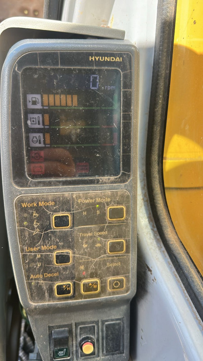 Hyundai R450LC  2011 года