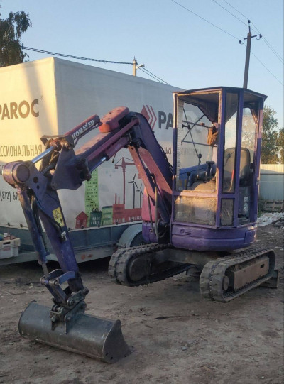 Komatsu Pc-20  2000 года