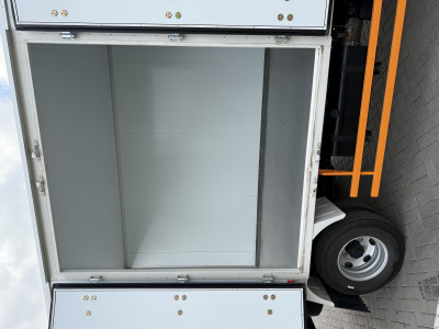 Isuzu ELF 2024 года, 4500 т