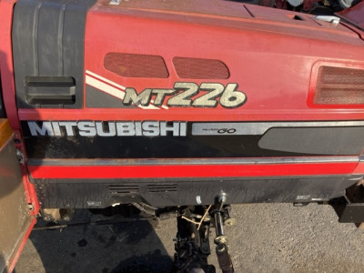  Трактор Mitsubishi MT226  2002 года