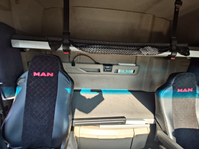 MAN TGX 2018 года, 4х2, 440 л.с.