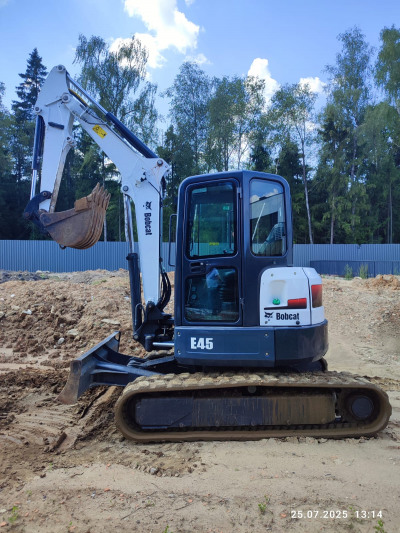  Экскаватор  BOBCAT E45  2018 года