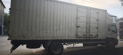Isuzu Forward  2012 года