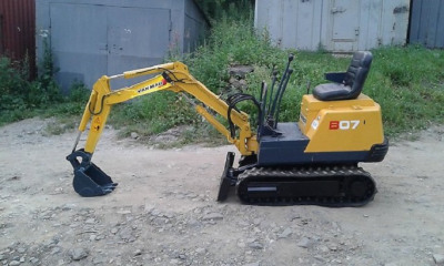  Экскаватор  YANMAR B-07  2006 года