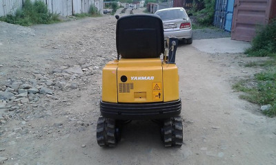  Экскаватор  YANMAR B-07  2006 года
