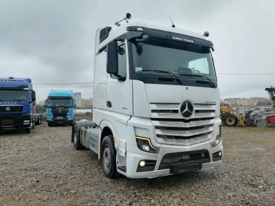 Mercedes-Benz ACTROS 2024