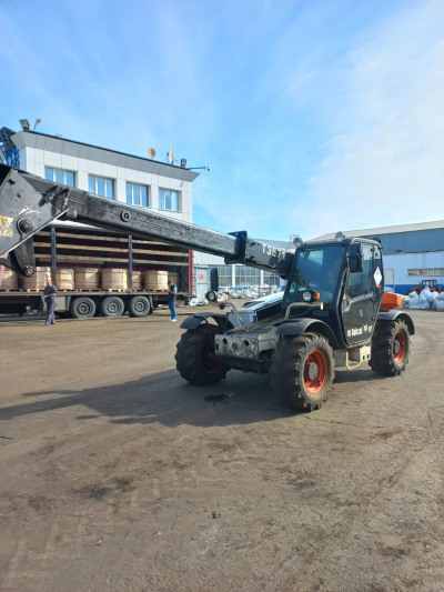  Погрузчик Bobcat T3571  2010 года