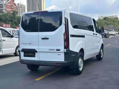 Ford Transit  2023 года