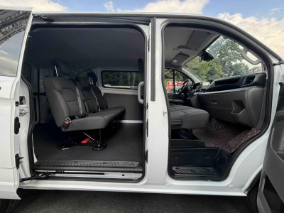 Ford Transit  2023 года