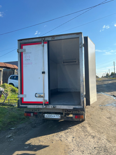 Hino 300 2020 года, 3000 т