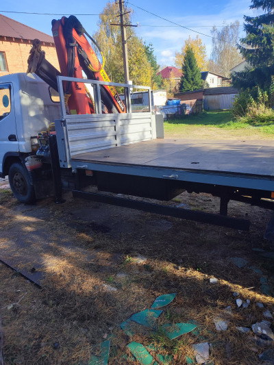  Кран-манипулятор Mitsubishi FUSO  2011 года