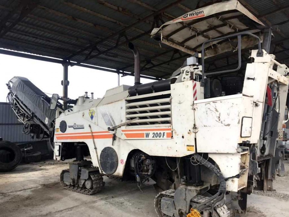  WIRTGEN W 1200 F  2004 года