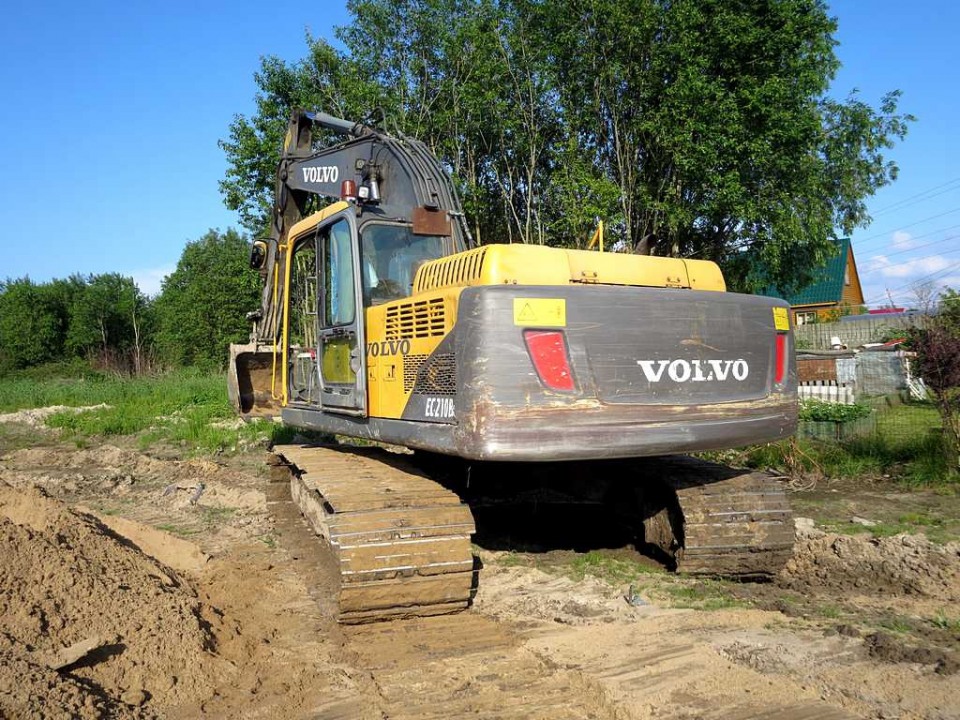  Экскаватор VOLVO 210  2012 года