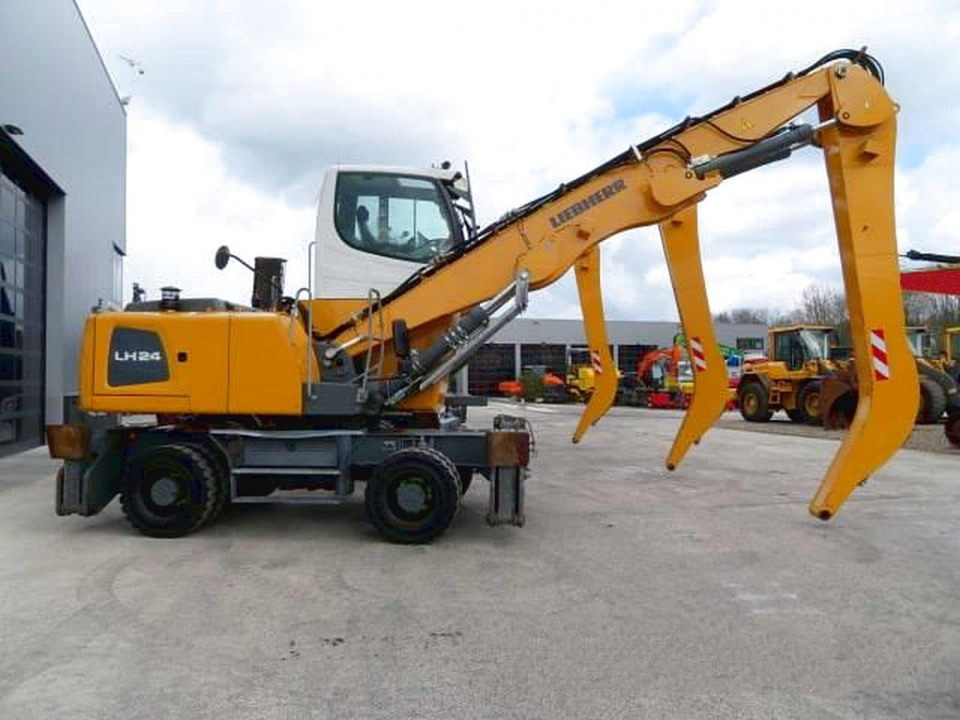  LIEBHERR LH 24  2014 года