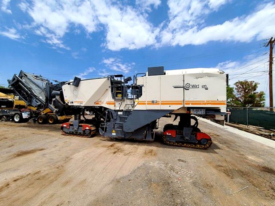  WIRTGEN W220  2012 года