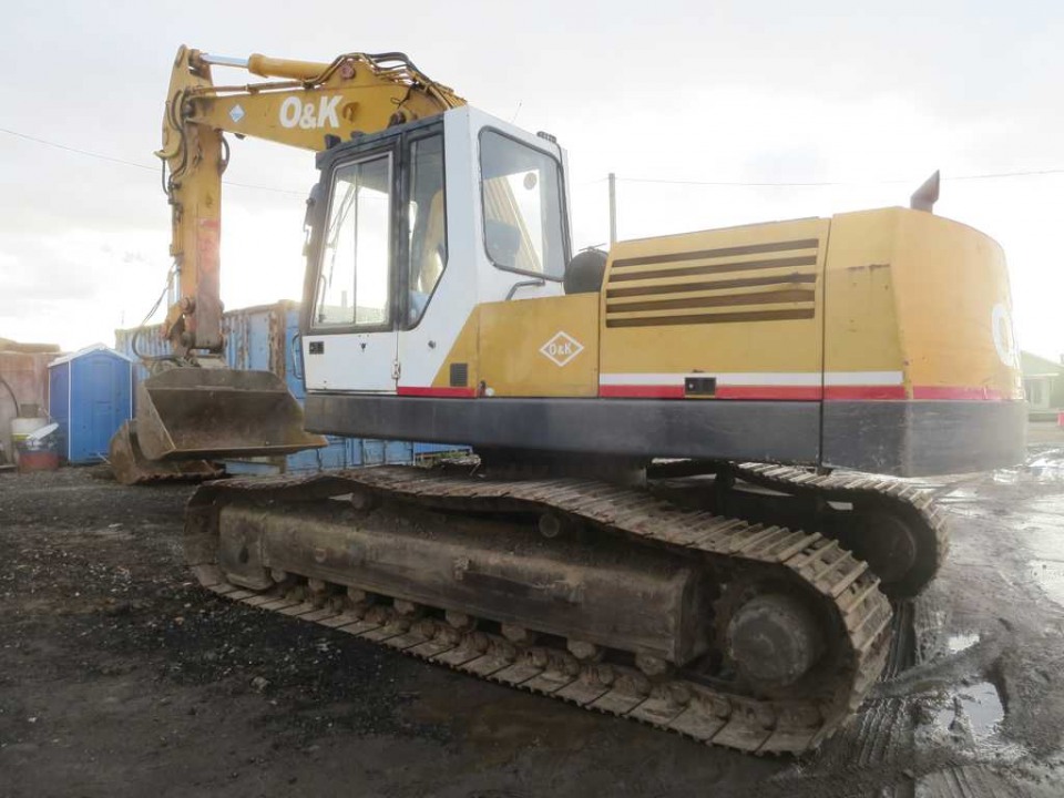  Экскаватор  Гусеничный экскаватор OK6  1998 года