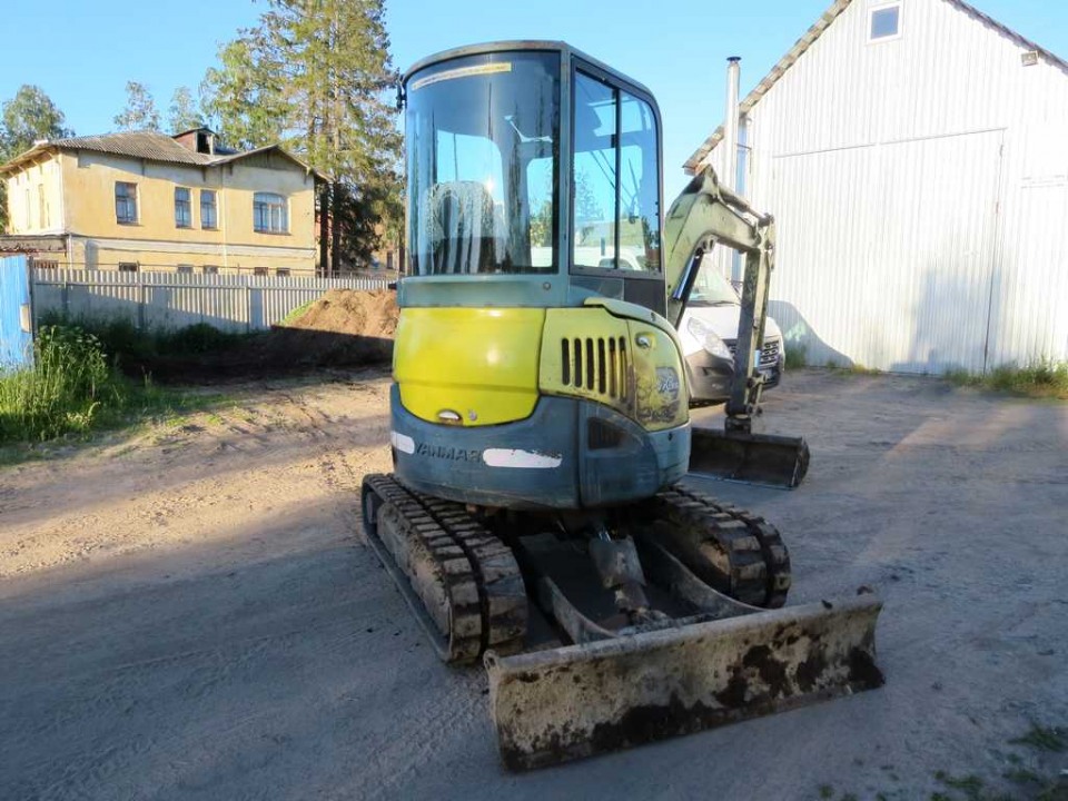  Миниэкскаватор YANMAR 35  2006 года