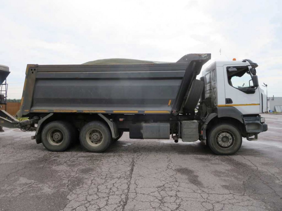  Самосвал RENAULT KERAX  2013 года