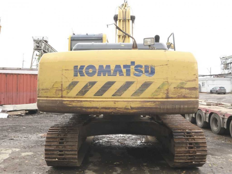  KOMATSU 220  2012 года