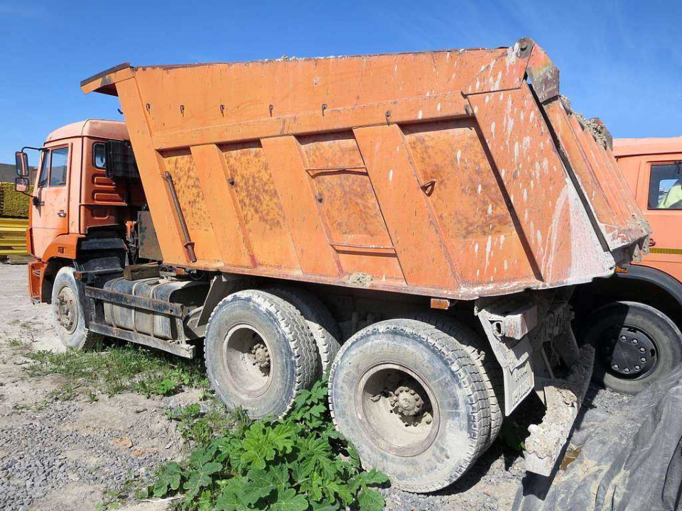  Самосвал Камаз 65115  2010 года