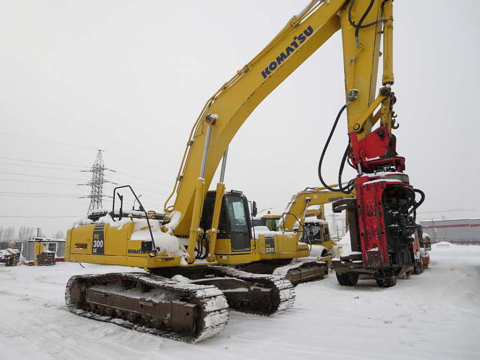  KOMATSU PC 300 LC – 8  2013 года