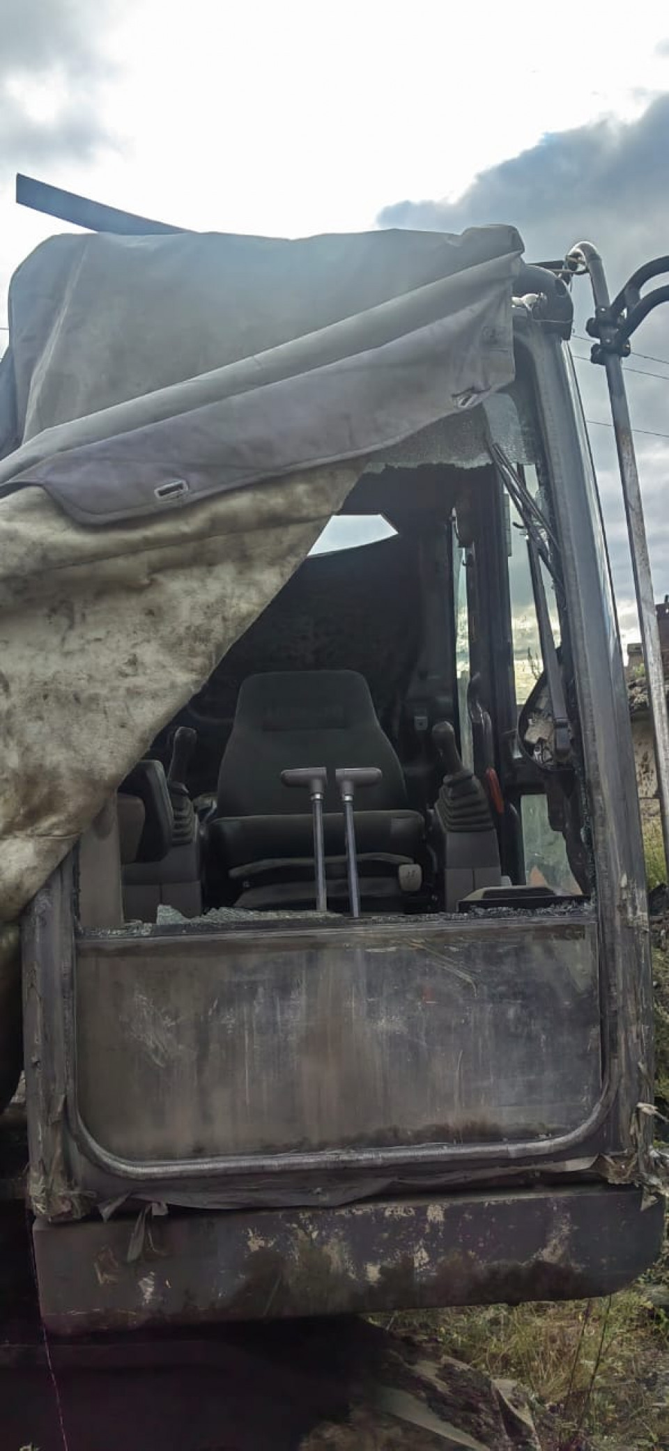  Экскаватор Hitachi ZX850  2012 года