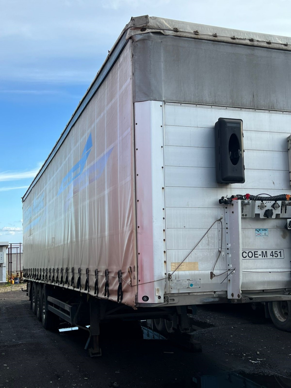 Schmitz Cargobull S01  2006 года, тентованный 39000 т. 82