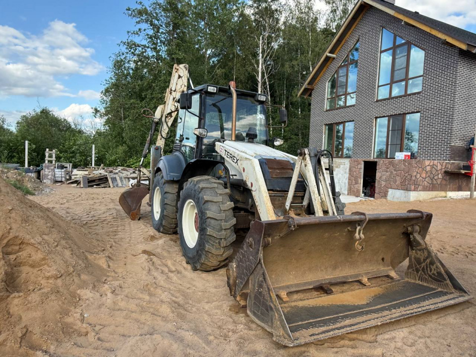  Экскаватор-погрузчик  TEREX 970  2008 года