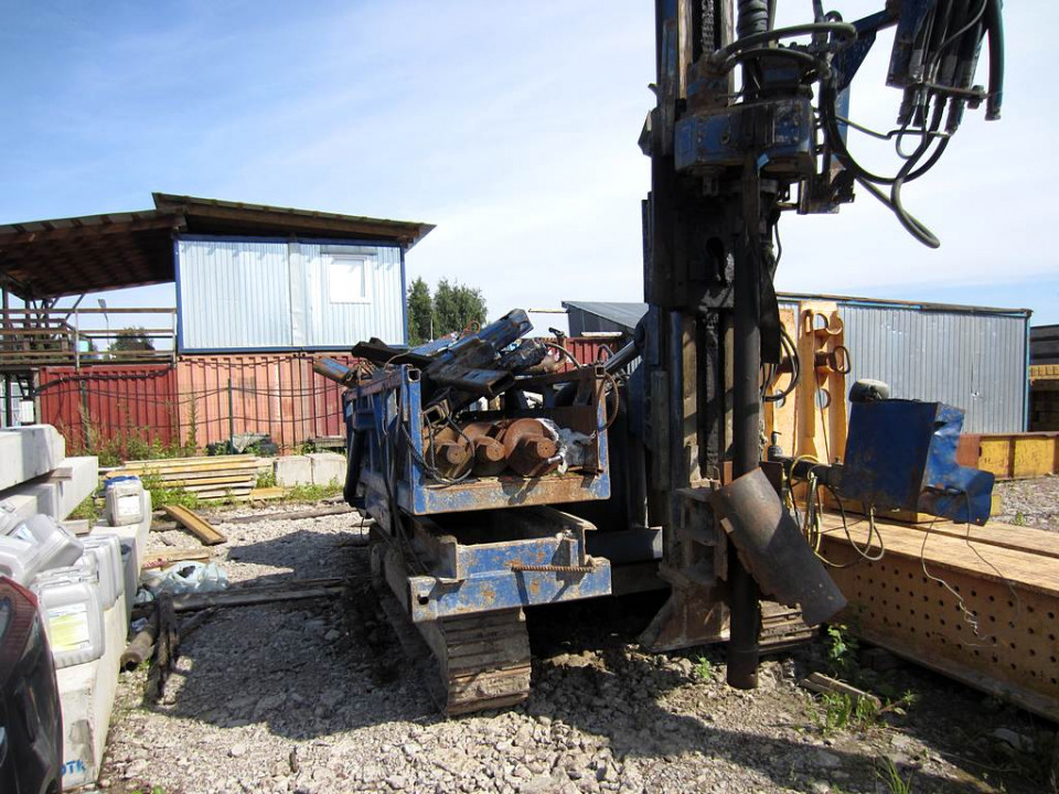  Буровая установка  Hutte 205  