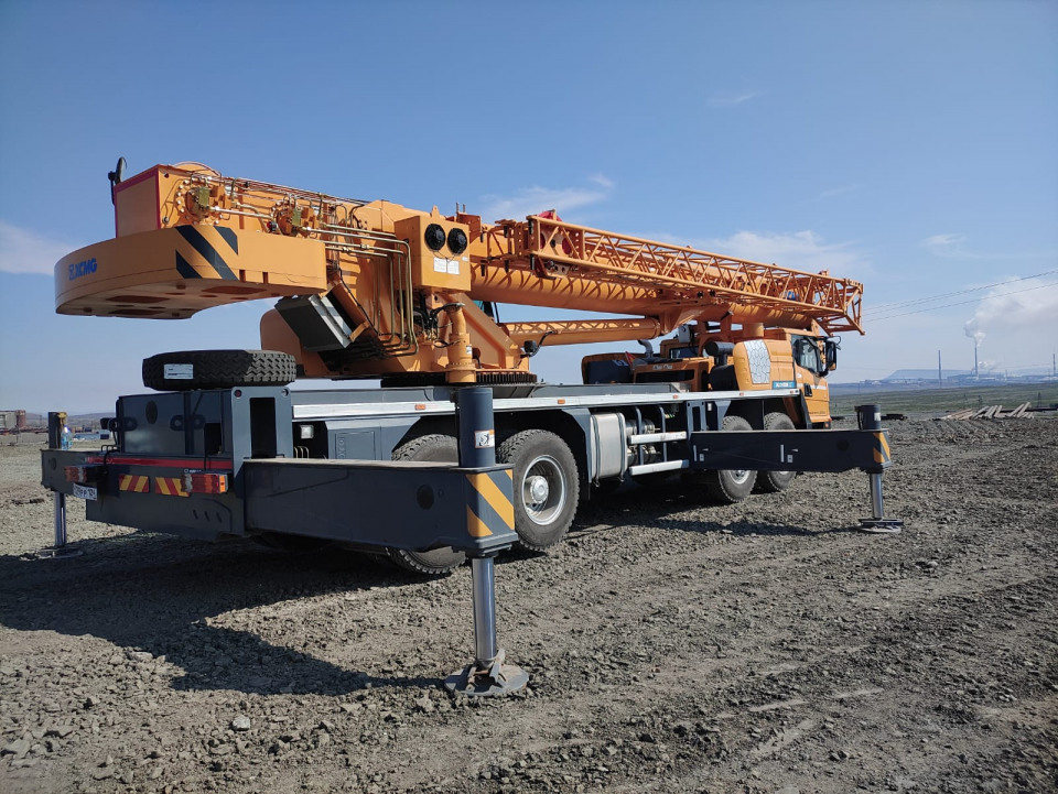  Автокран XCMG XCT55_S/44  2021 года