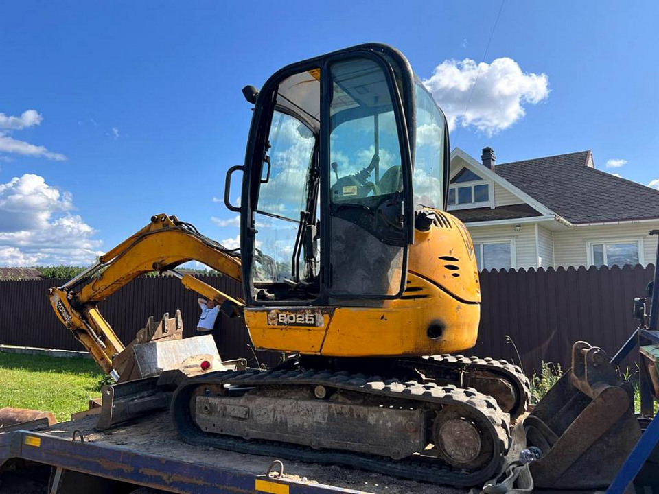 Миниэкскаватор JCB 8025 ZTS  