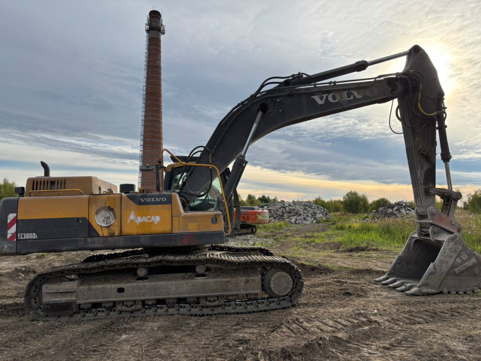  Экскаватор Volvo EC380DL  2020 года