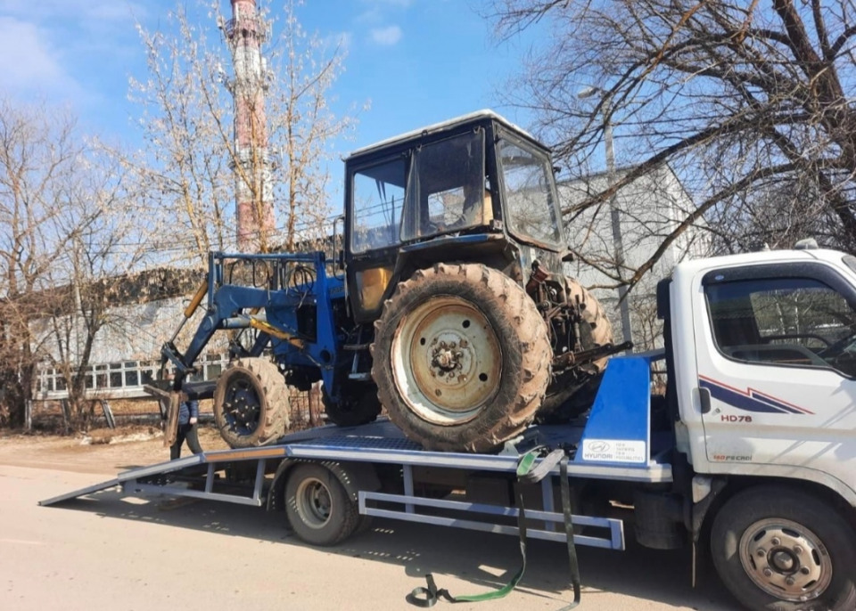  Эвакуатор Hyundai  MIGHTY  2012 года