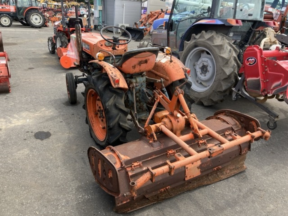  Трактор Kubota L2201  1978 года