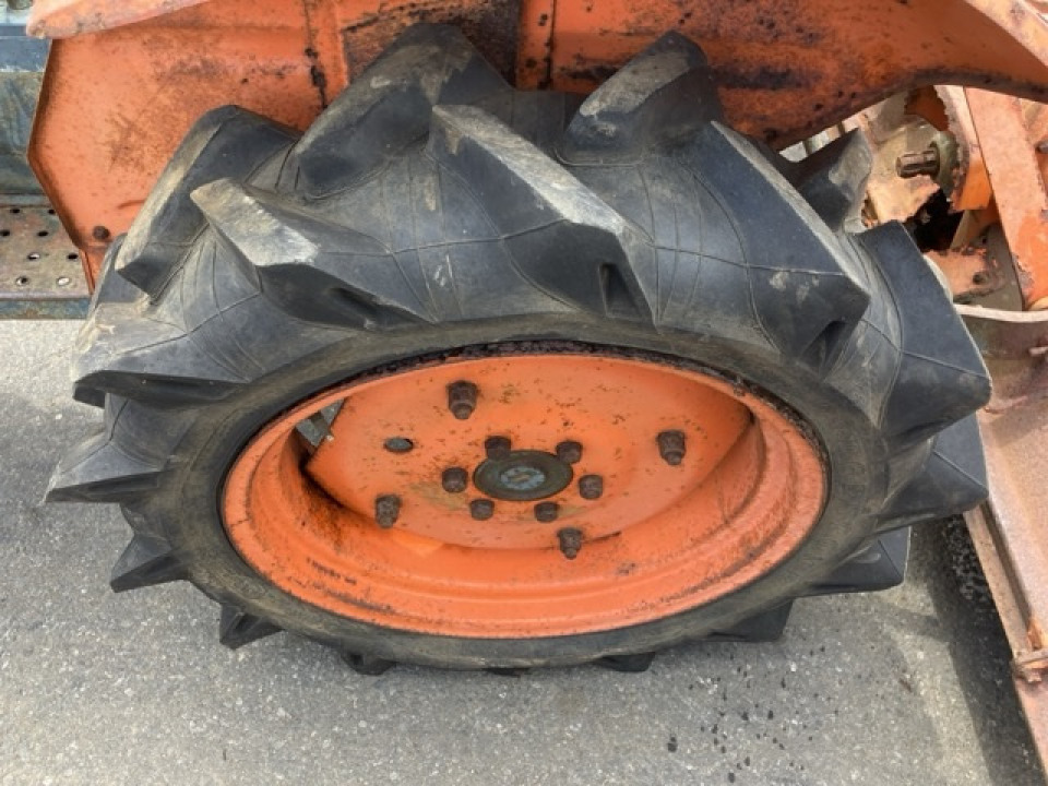  Трактор Kubota L2201  1978 года