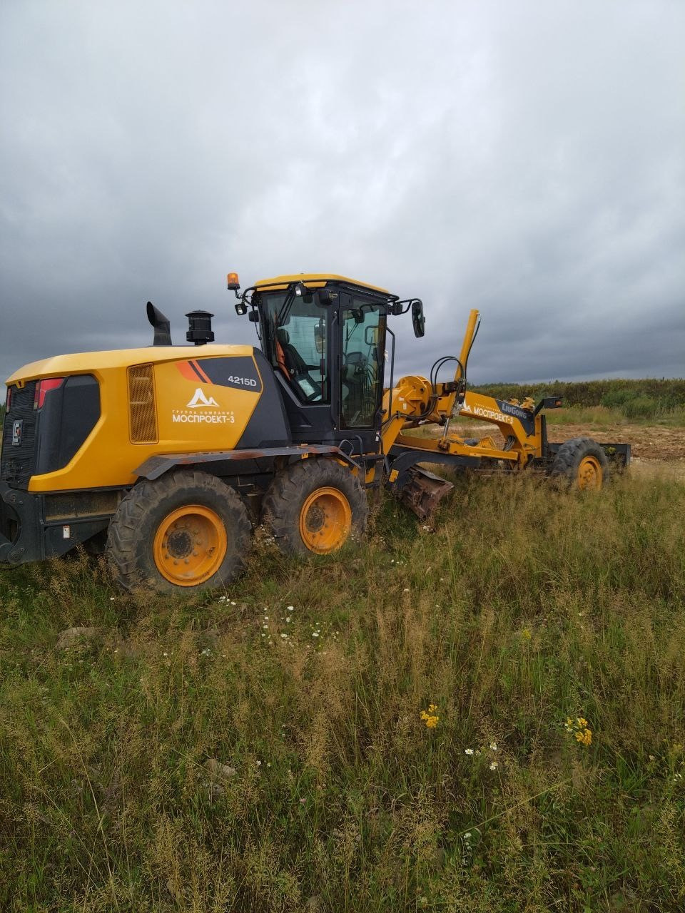  Автогрейдер Liugong GLG4215D  2022 года