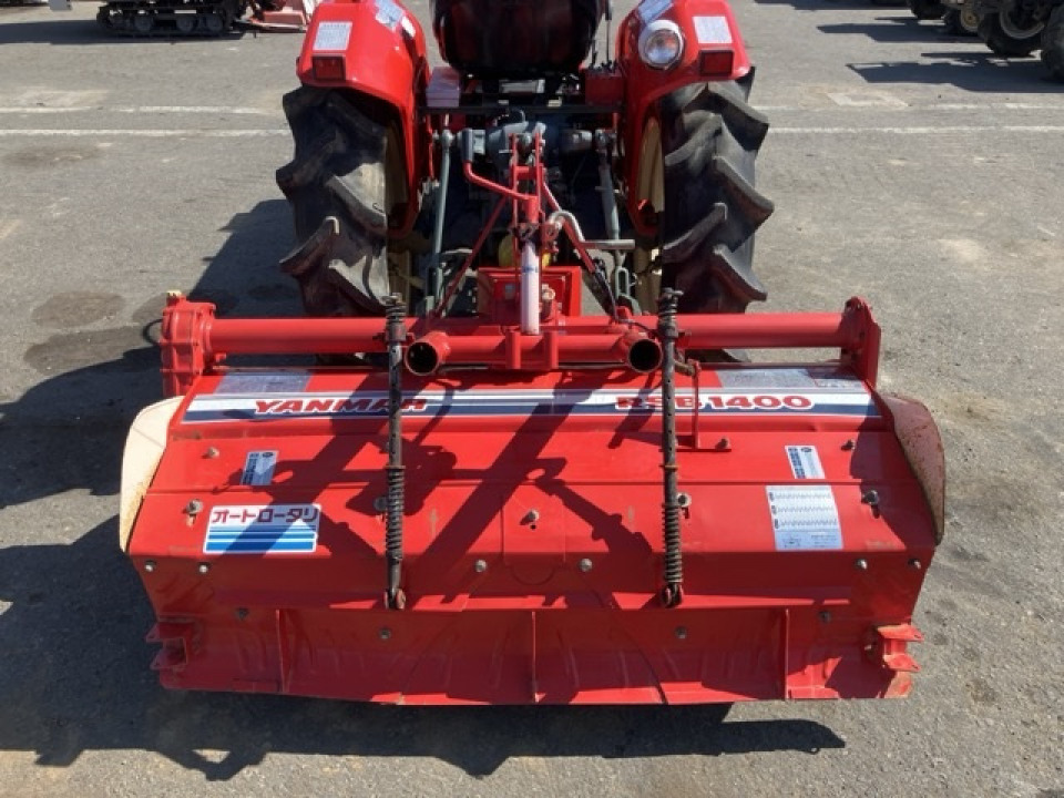  Трактор  Yanmar YM20 Series YM2020D  1983 года
