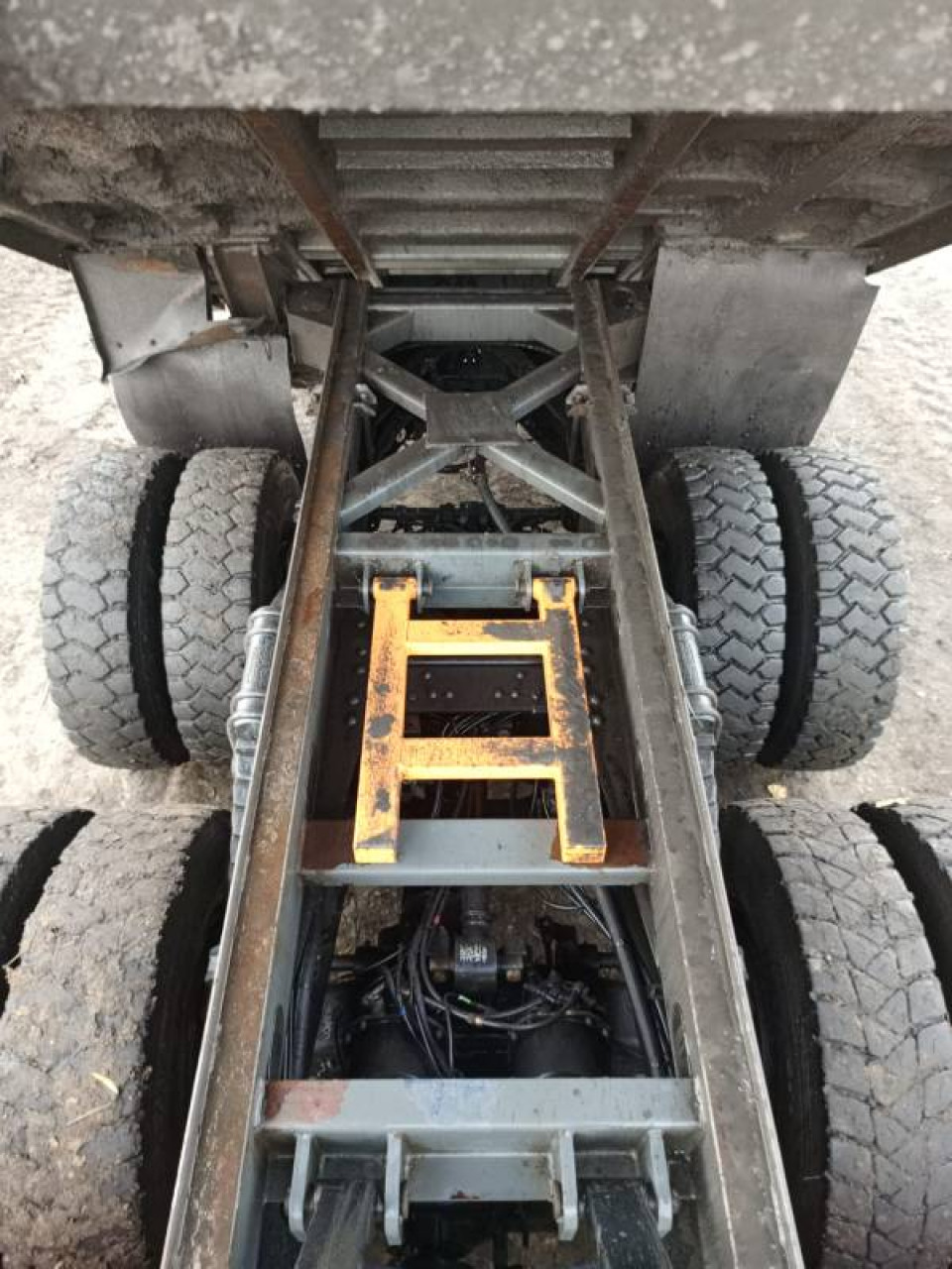 SHACMAN SX33186V366  2023 года, 25000 т
