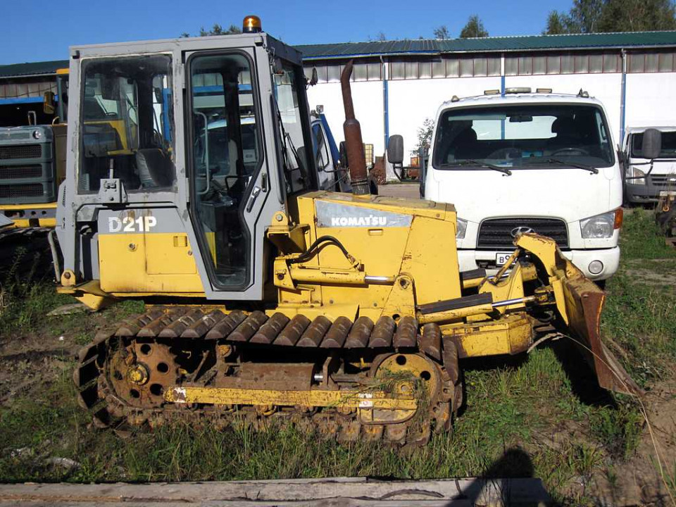 Komatsu Бульдозер Komatsu D 21  