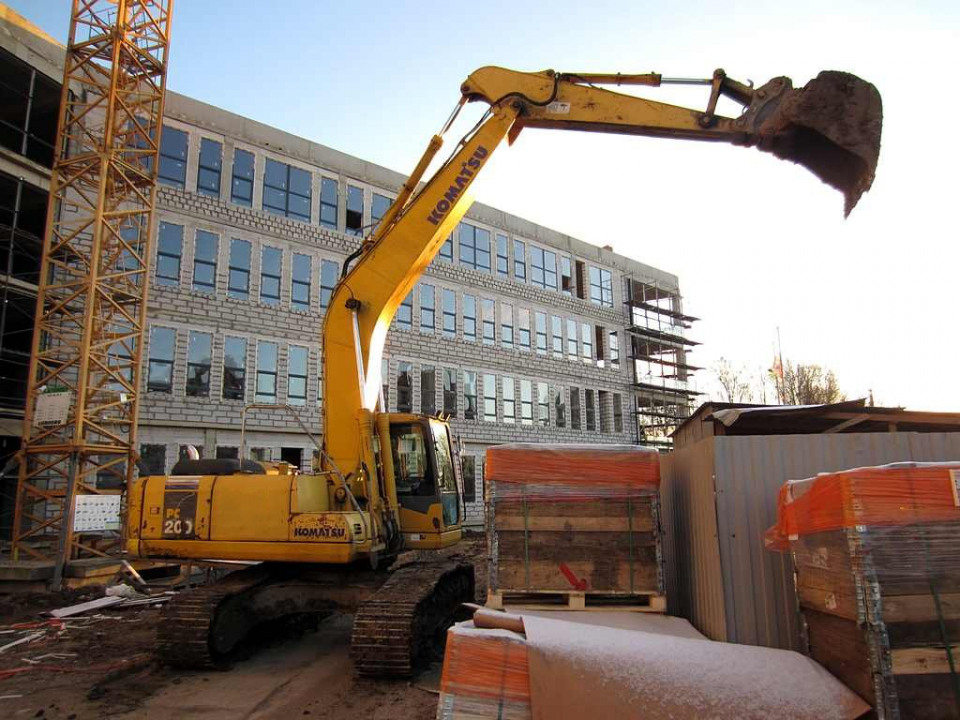  Экскаватор Komatsu PC200-7  