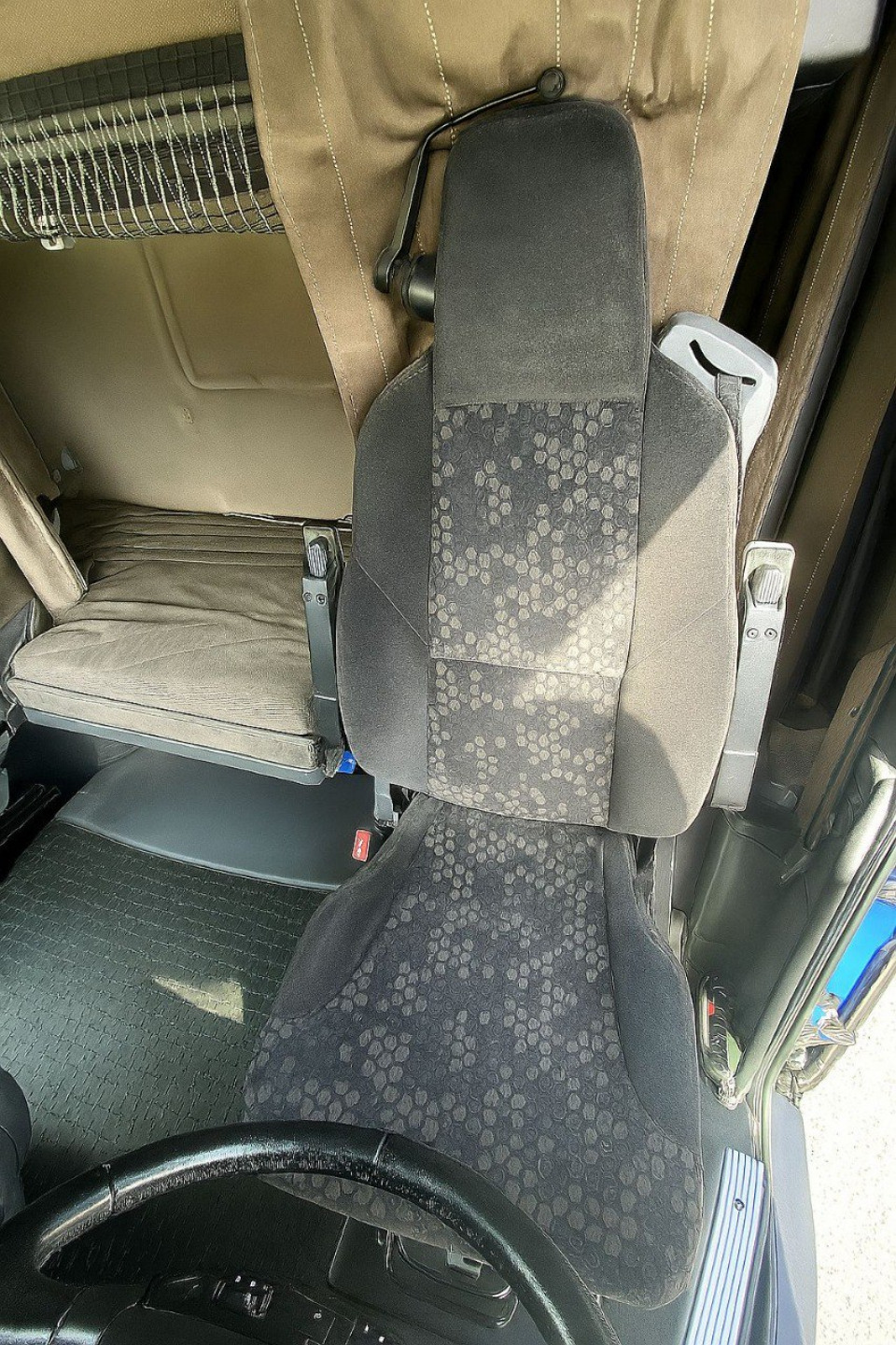 Scania R  2015 года, 4х2, 400 л.с.