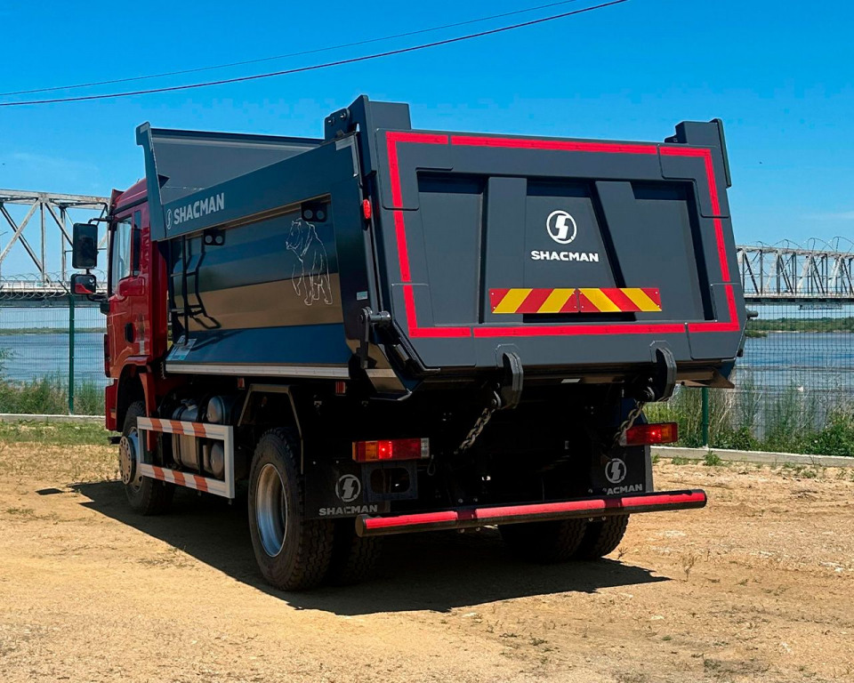 SHACMAN L3000  2024 года