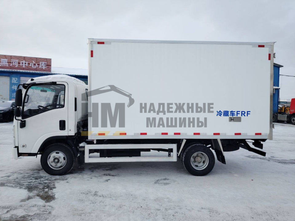 Isuzu Elf  2025 года