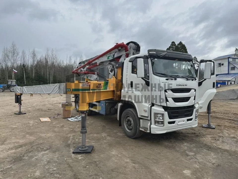  Автобетононасос Isuzu Giga  2025 года