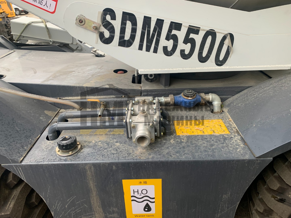  Автобетоносмеситель  Yugong SDM5500  2025 года